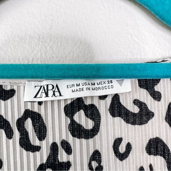 Zara Black and White Cheetah Print Long Sleeve Wrap Blouse Size Medium - Picture 4 of 6